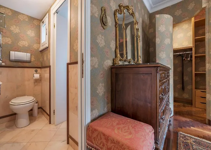 Apartman Quiet And Classic On Two Floors, By Trevi Fountain - Fromhometorome Róma