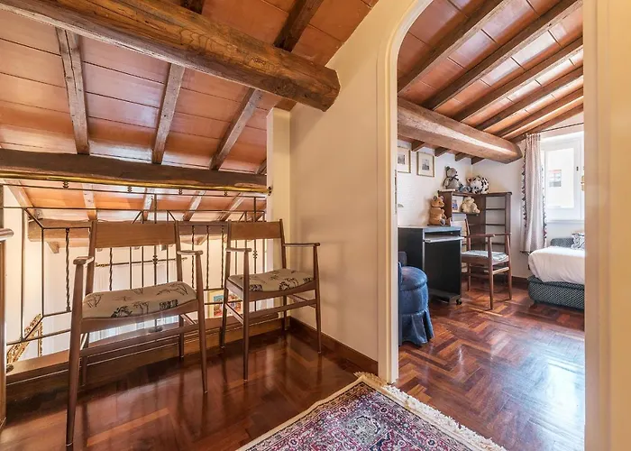 Apartman Quiet And Classic On Two Floors, By Trevi Fountain - Fromhometorome *