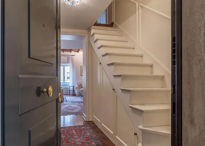 Apartman Quiet And Classic On Two Floors, By Trevi Fountain - Fromhometorome