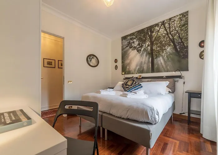 Quiet And Classic On Two Floors, By Trevi Fountain - Fromhometorome * Róma