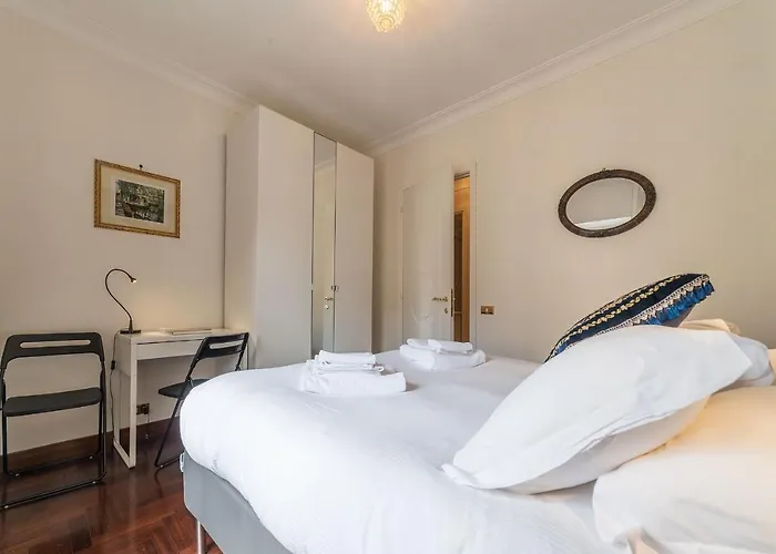 Apartman Quiet And Classic On Two Floors, By Trevi Fountain - Fromhometorome *